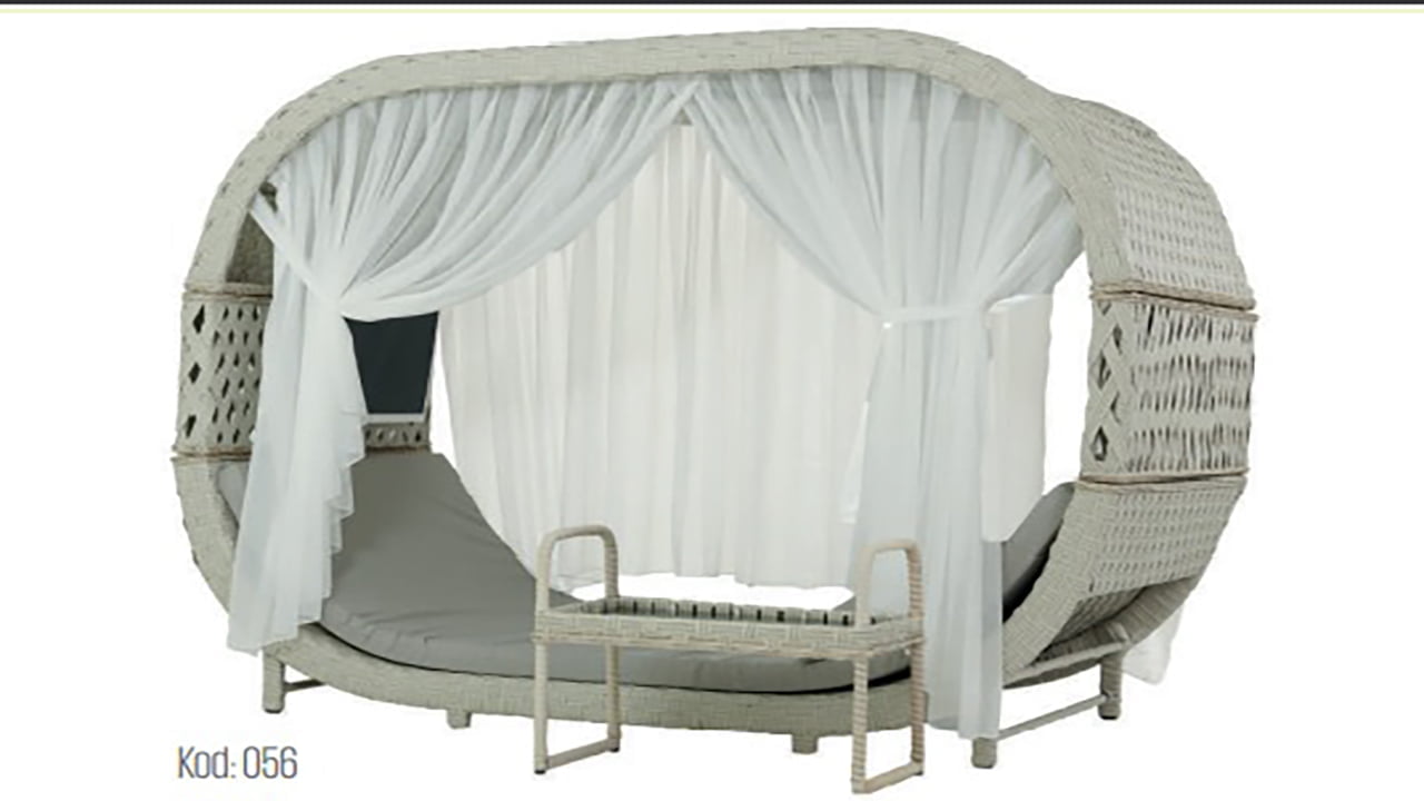 ROMANTICA OUTDOOR BED WITH CANOPY 2 11zon 1